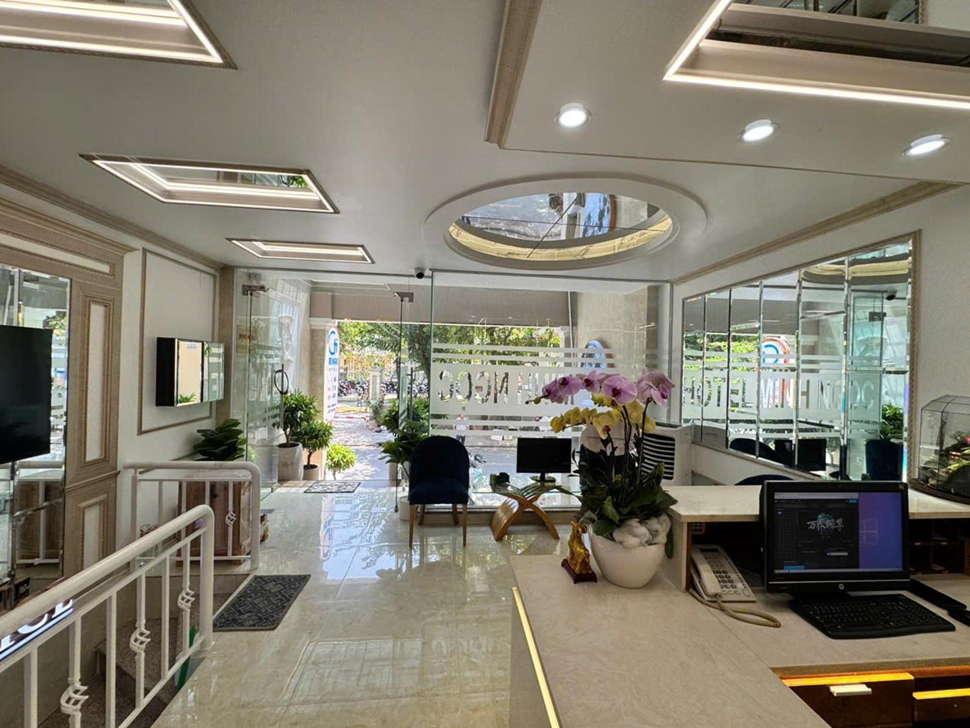 Minh Ngoc Hotel Хошимин Екстериор снимка